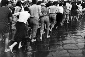 Messina, processione della Vara, 1966 © Gianni Berengo Gardin_Courtesy Fondazione Forma per la Fotografia