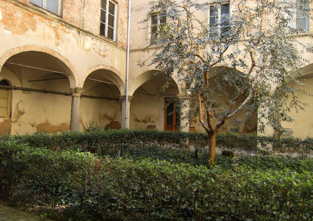 thumbnail of Chiostro S. Chiara 2