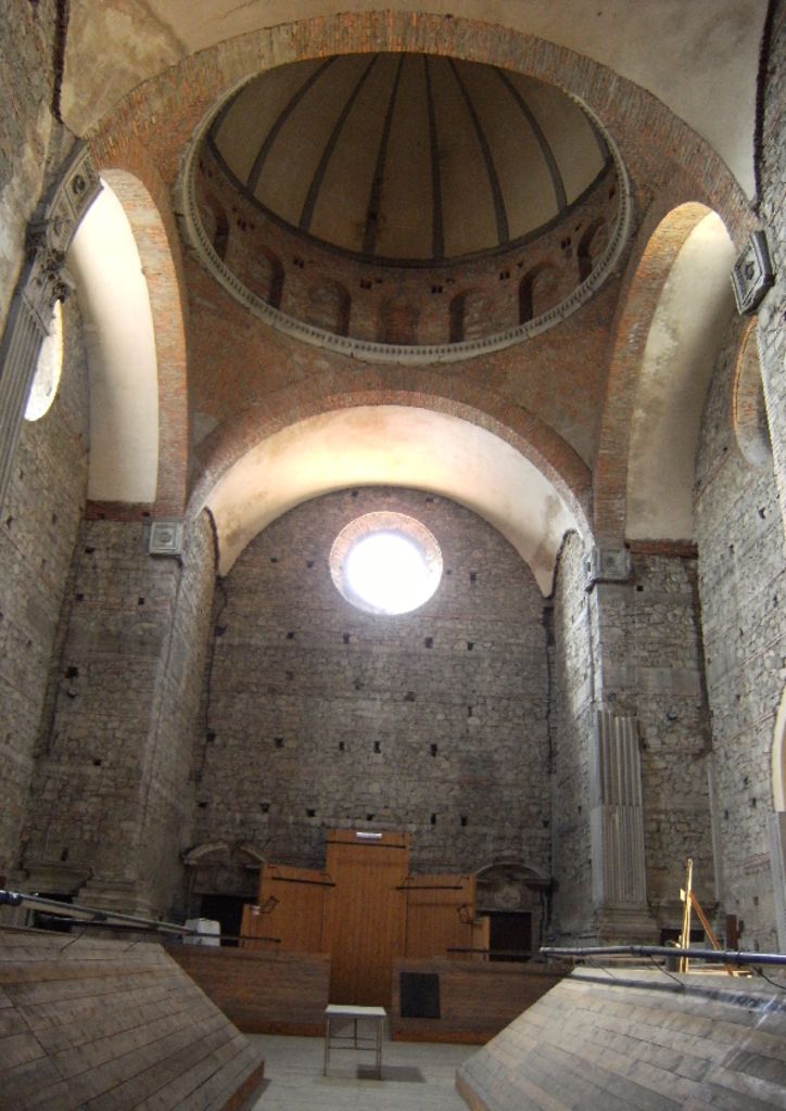 thumbnail of Foto Chiesa interno